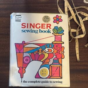 Vintage Singer Sewing Hardcover Book - Colorful Guide to Sewing